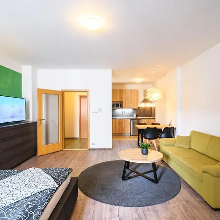 Pilsner Apartment *